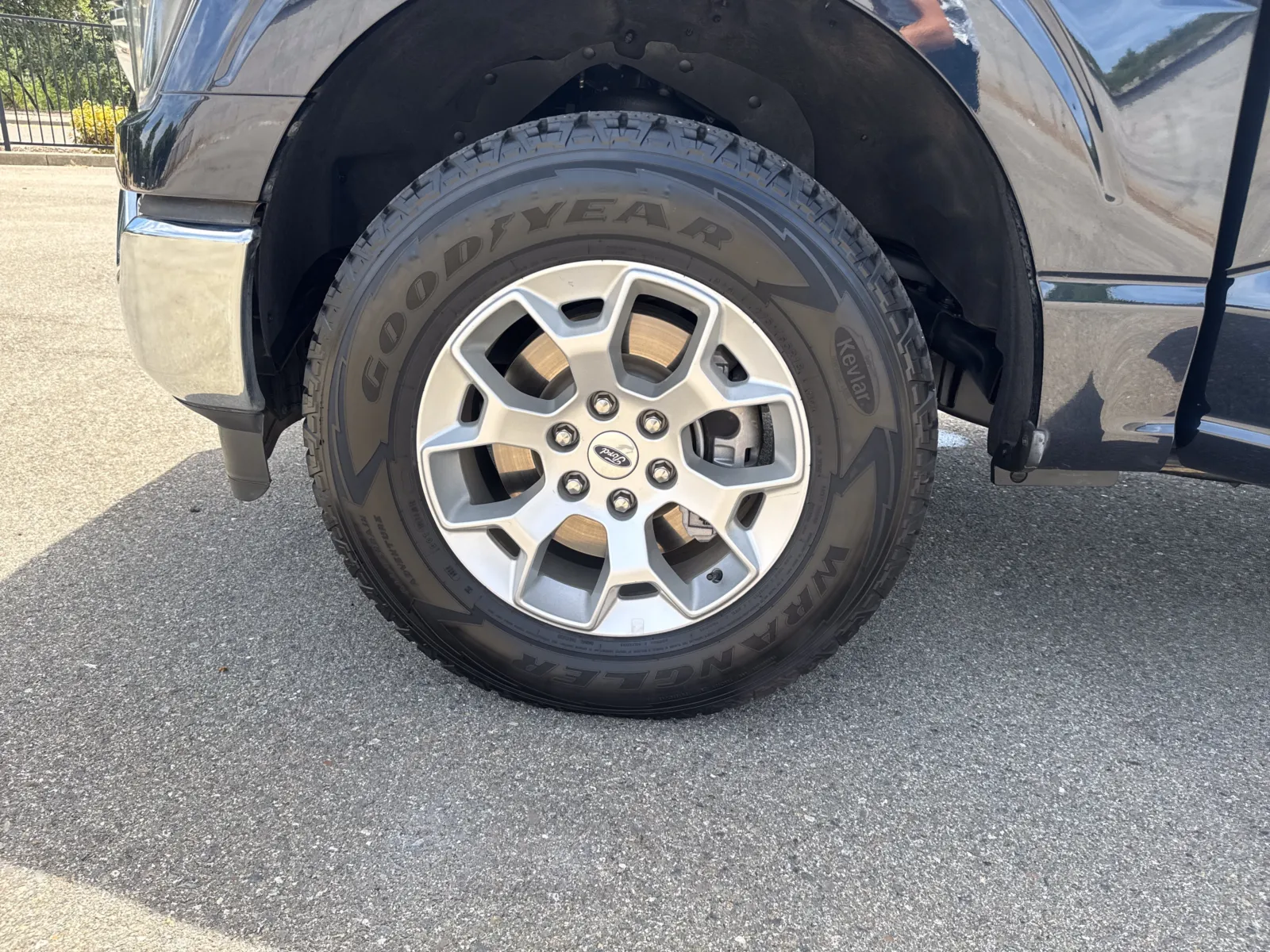 2023 Ford F-150 XL - Photo 24