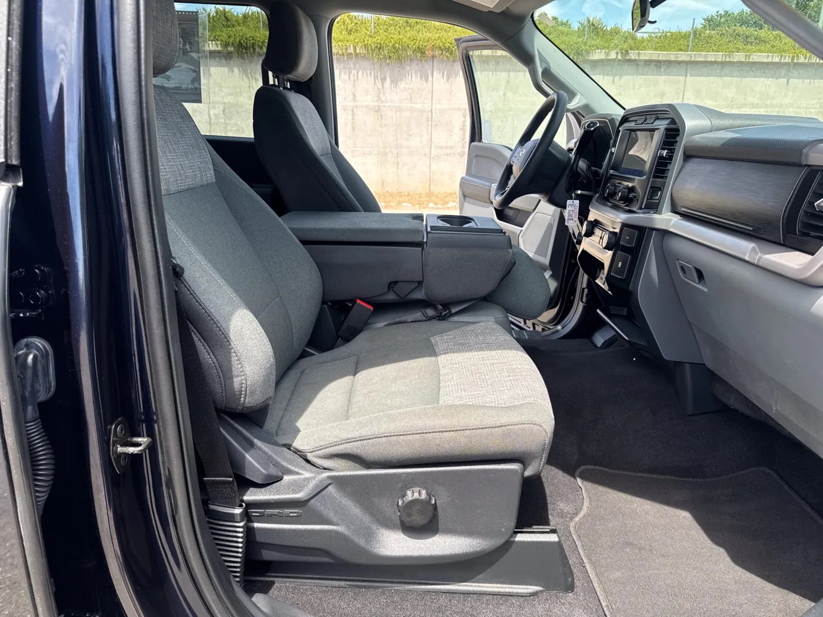 2023 Ford F-150 XL - Photo 14