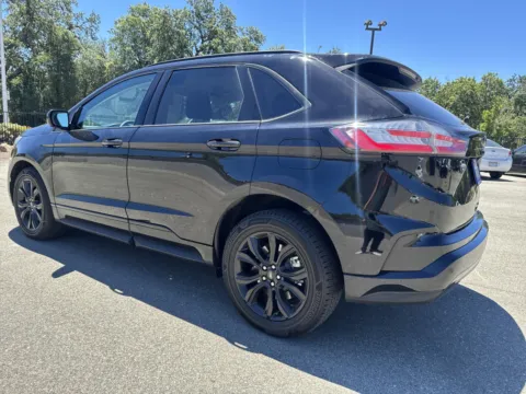 More photos of 2022 Ford Edge SE at Park Marina Motors, CA