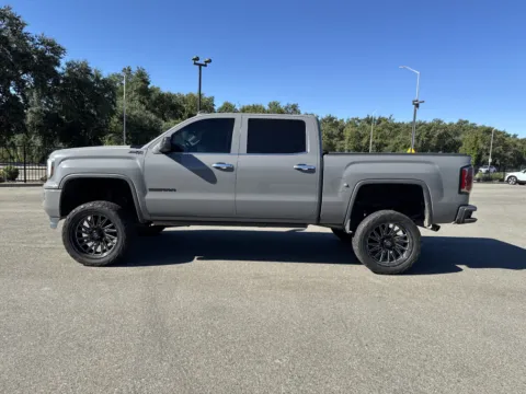 More photos of 2017 GMC Sierra 1500 SLT at Park Marina Motors, CA
