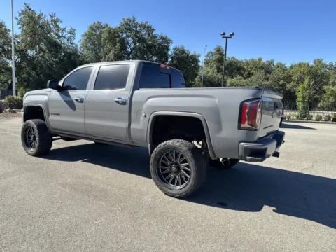 More photos of 2017 GMC Sierra 1500 SLT at Park Marina Motors, CA