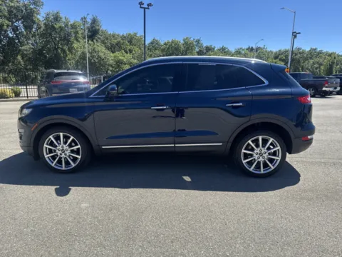 More photos of 2019 Lincoln MKC Reserve at Park Marina Motors, CA