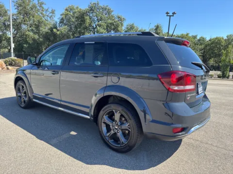 More photos of 2018 Dodge Journey Crossroad at Park Marina Motors, CA