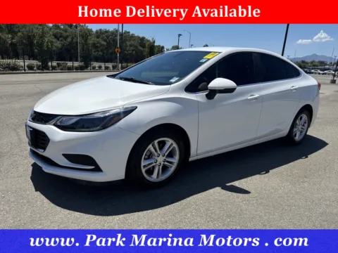 White 2018 Chevrolet Cruze LT for sale in Redding, CA