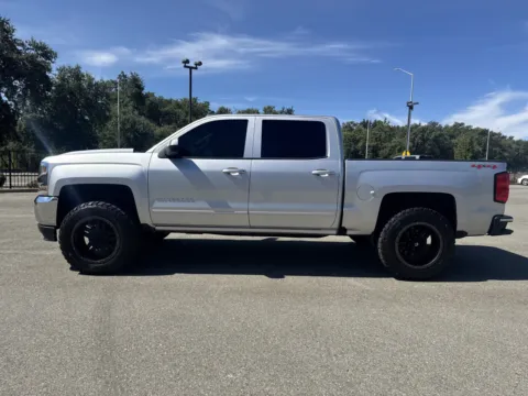 More photos of 2017 Chevrolet Silverado 1500 LT at Park Marina Motors, CA