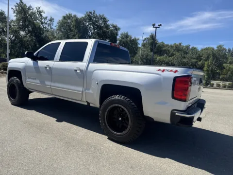 More photos of 2017 Chevrolet Silverado 1500 LT at Park Marina Motors, CA