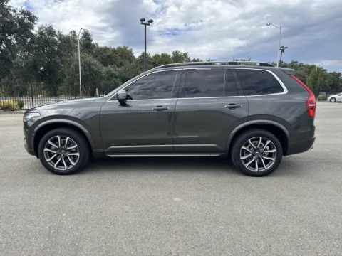 More photos of 2018 Volvo XC90 Momentum at Park Marina Motors, CA