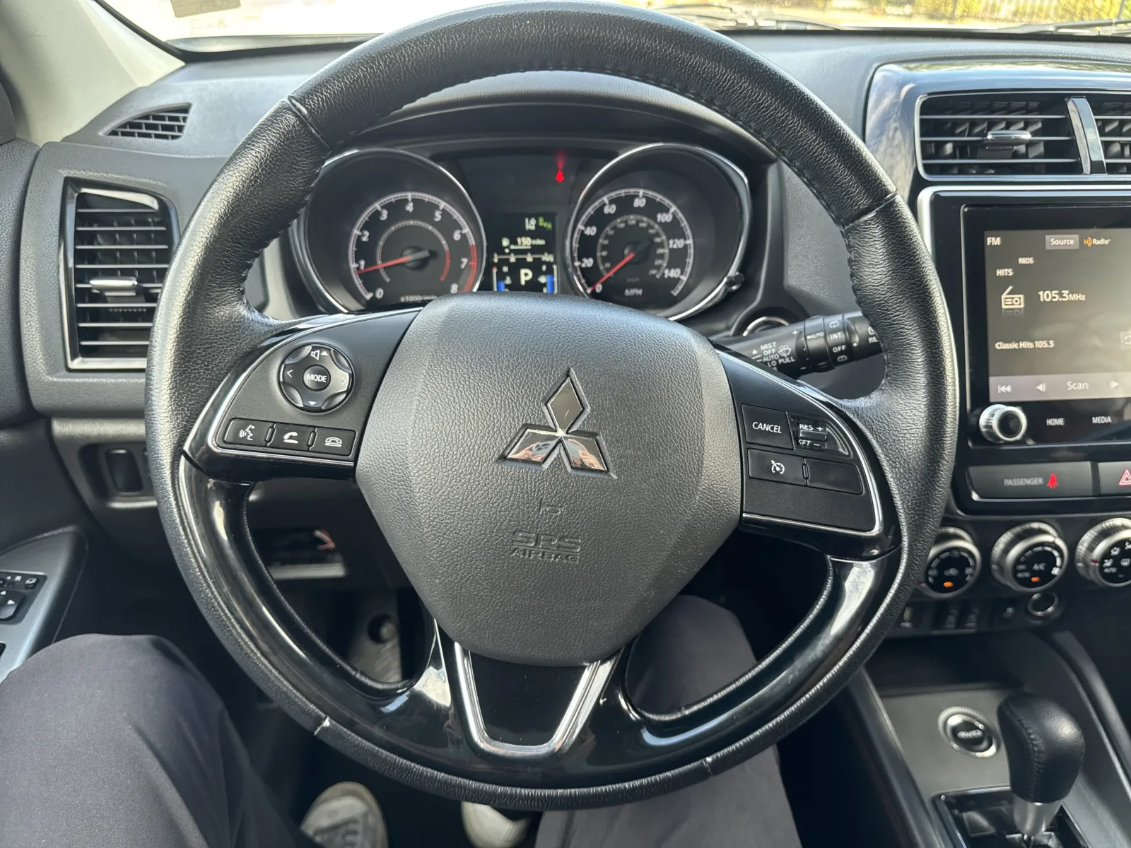 Mitsubishi Outlander Sport photo 17