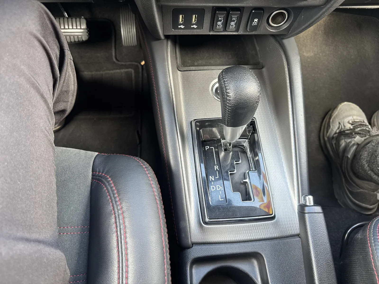 Mitsubishi Outlander Sport photo 20