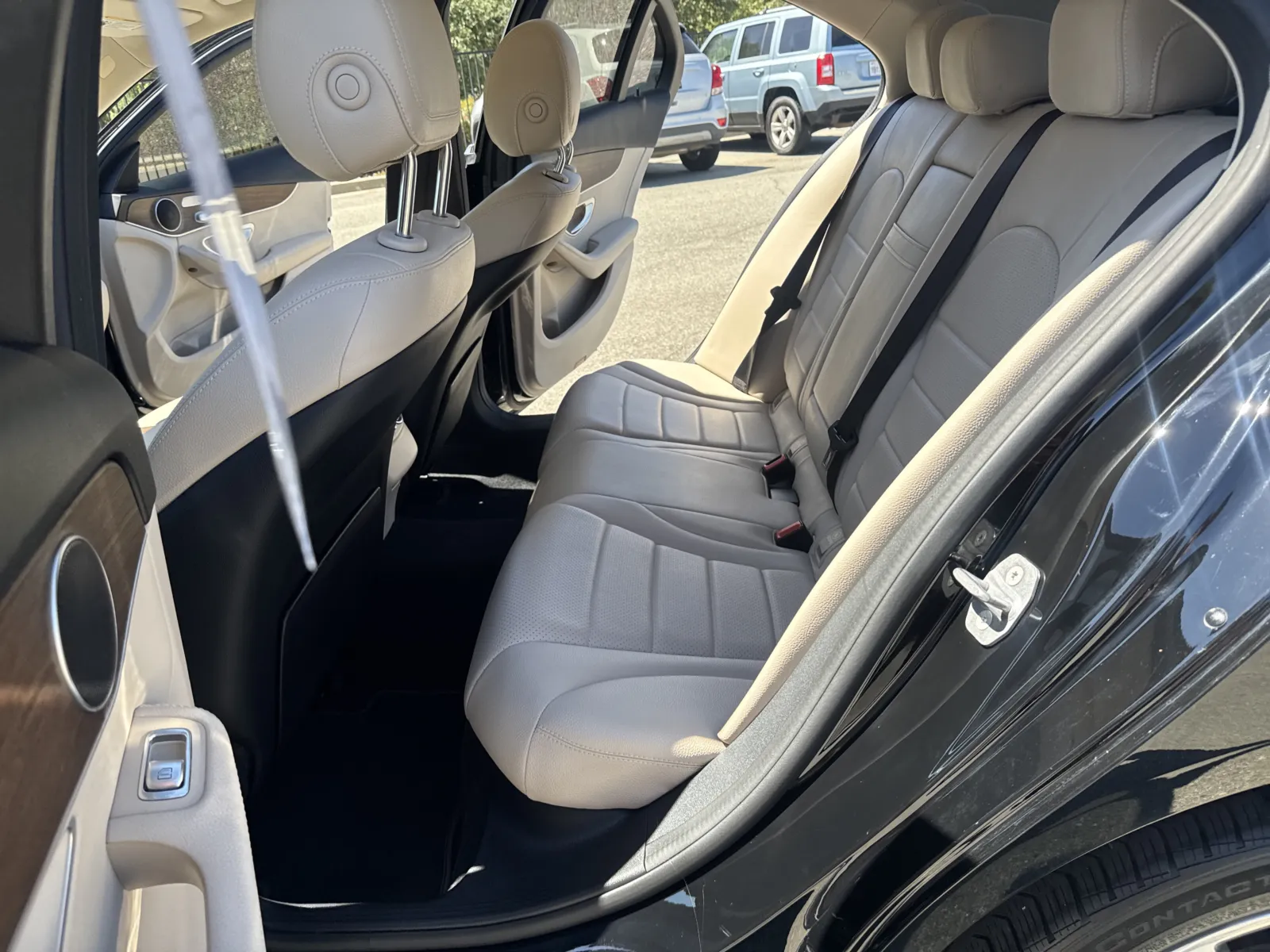 Mercedes-Benz C-Class photo 11