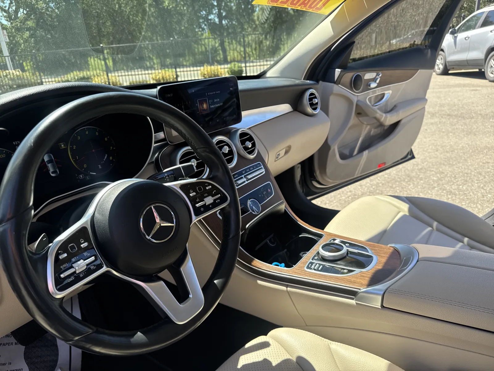 Mercedes-Benz C-Class photo 9