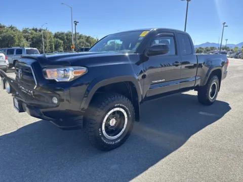 Photos of 2017 Toyota Tacoma SR5 for sale in Redding, CA at Park Marina Motors
