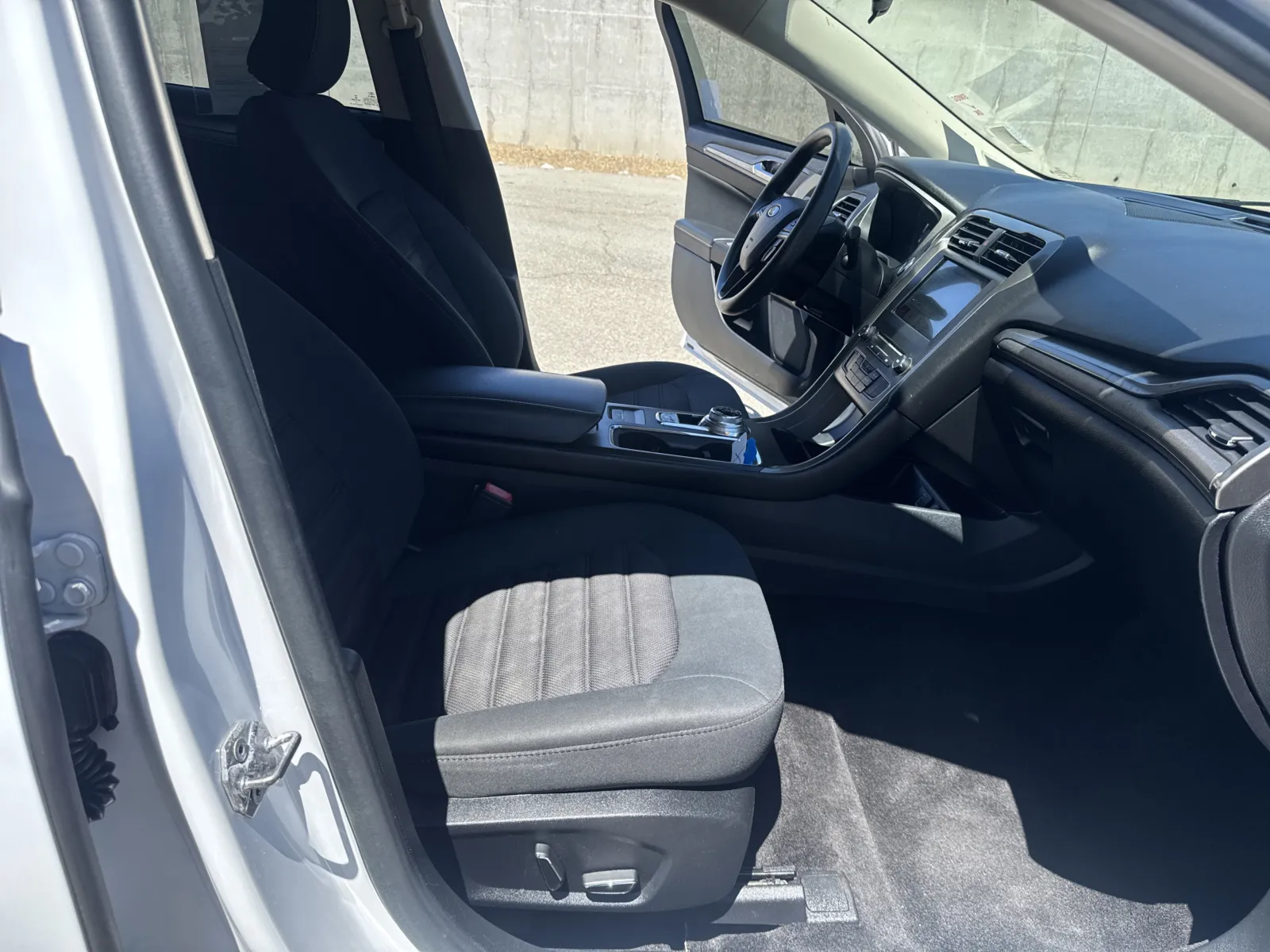 2018 Ford Fusion SE - Photo 14