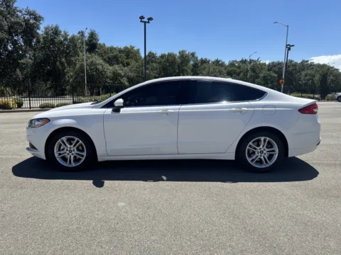 More photos of 2018 Ford Fusion SE at Park Marina Motors, CA