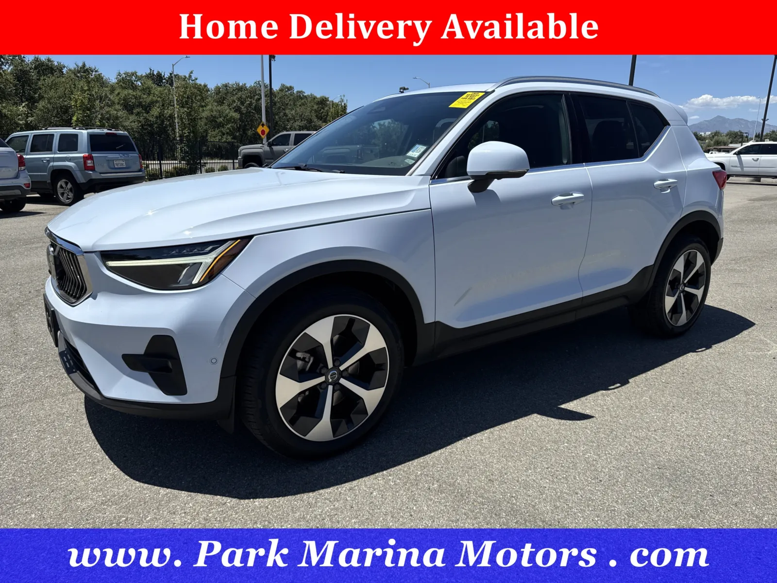 2024 Volvo XC40 B5 Plus Bright AWD's photo