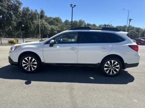 More photos of 2017 Subaru Outback Limited at Park Marina Motors, CA