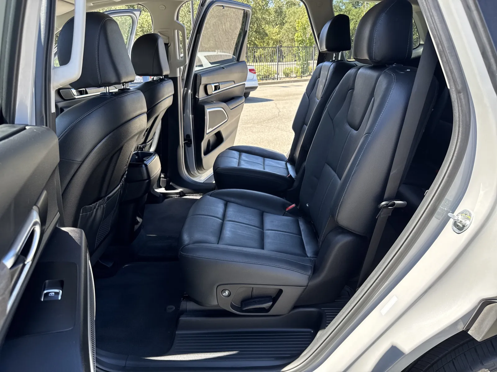 Kia Telluride photo 11
