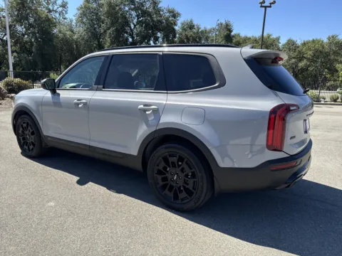 More photos of 2022 Kia Telluride EX at Park Marina Motors, CA