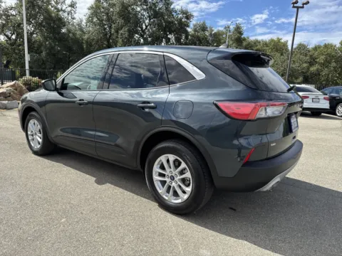 More photos of 2022 Ford Escape SE at Park Marina Motors, CA
