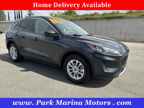 Blue 2022 Ford Escape SE for sale in Redding, CA