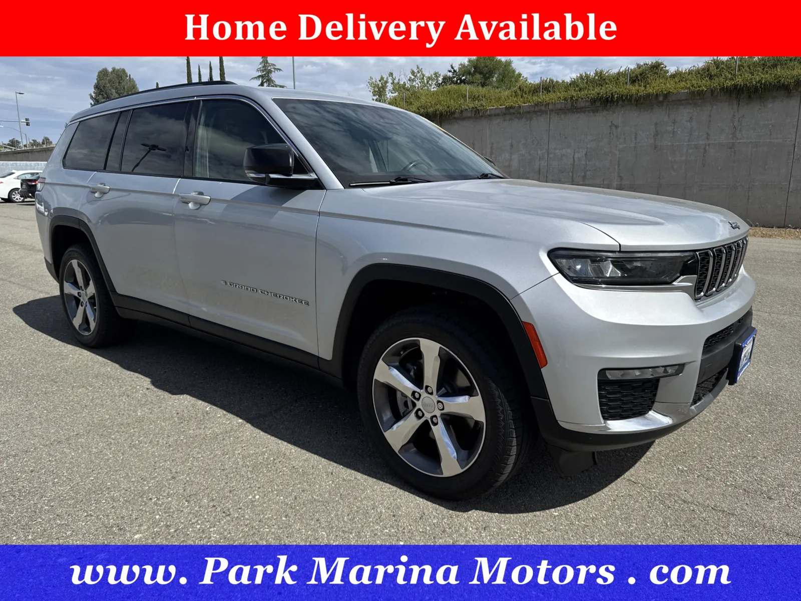Silver 2021 Jeep Grand Cherokee L Limited for sale in Redding, CA