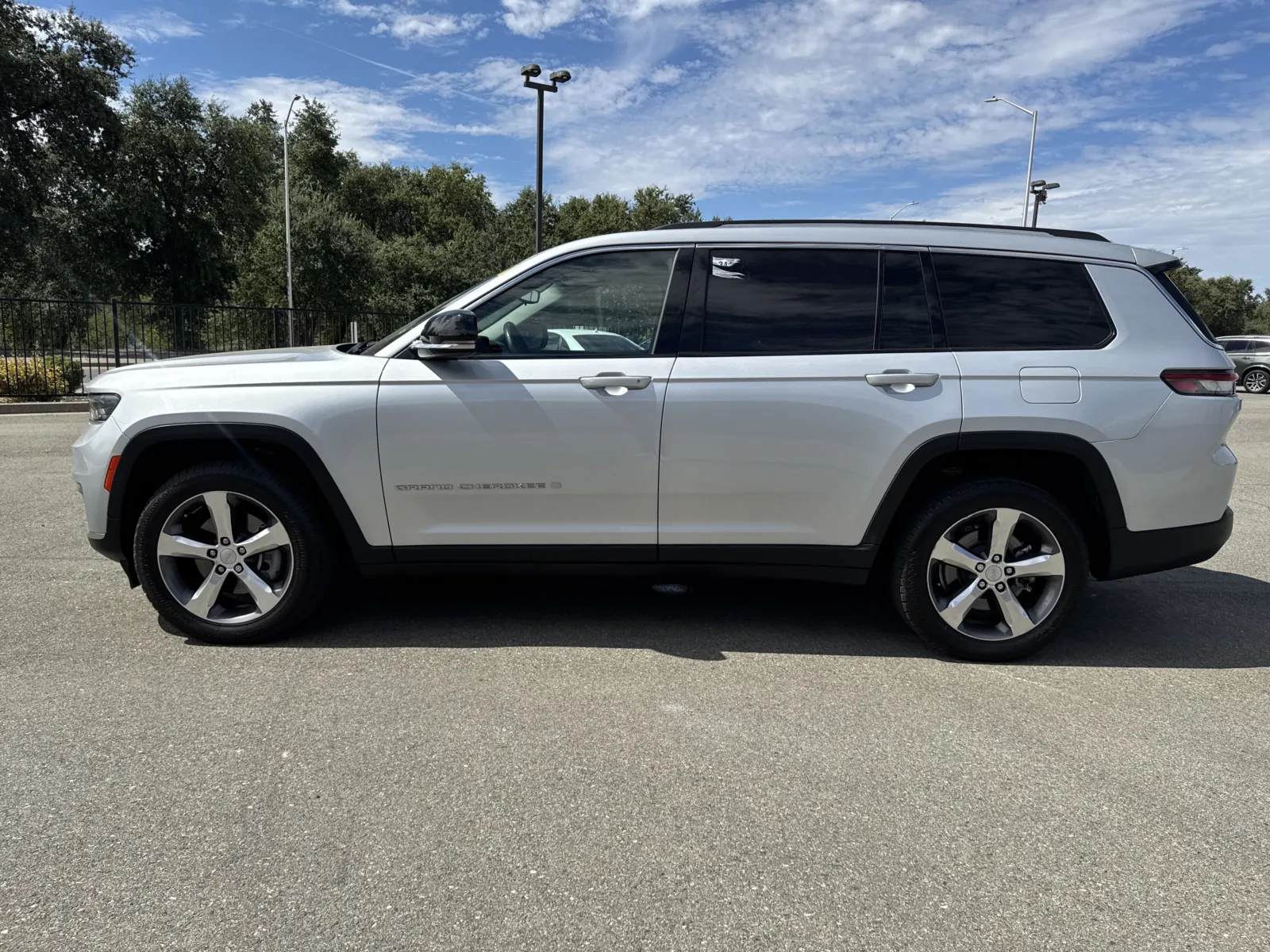Jeep Grand Cherokee L photo 4