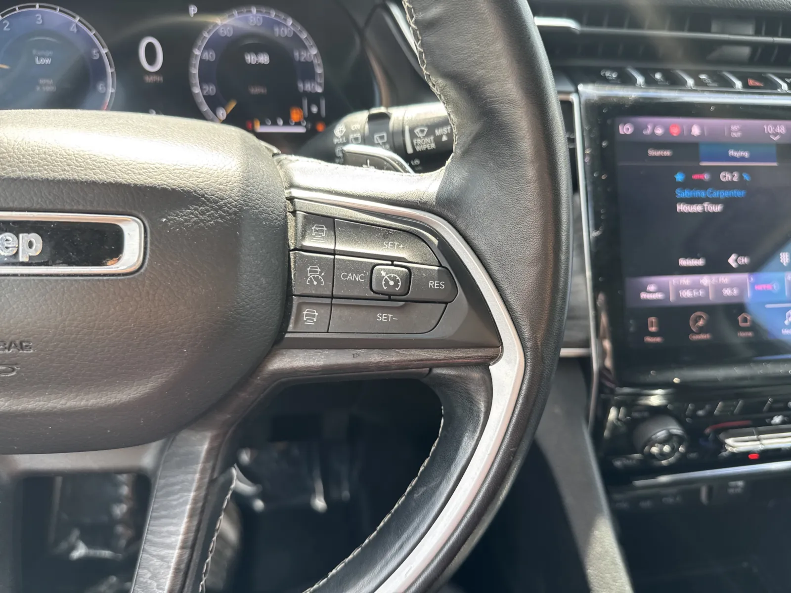 Jeep Grand Cherokee L photo 19