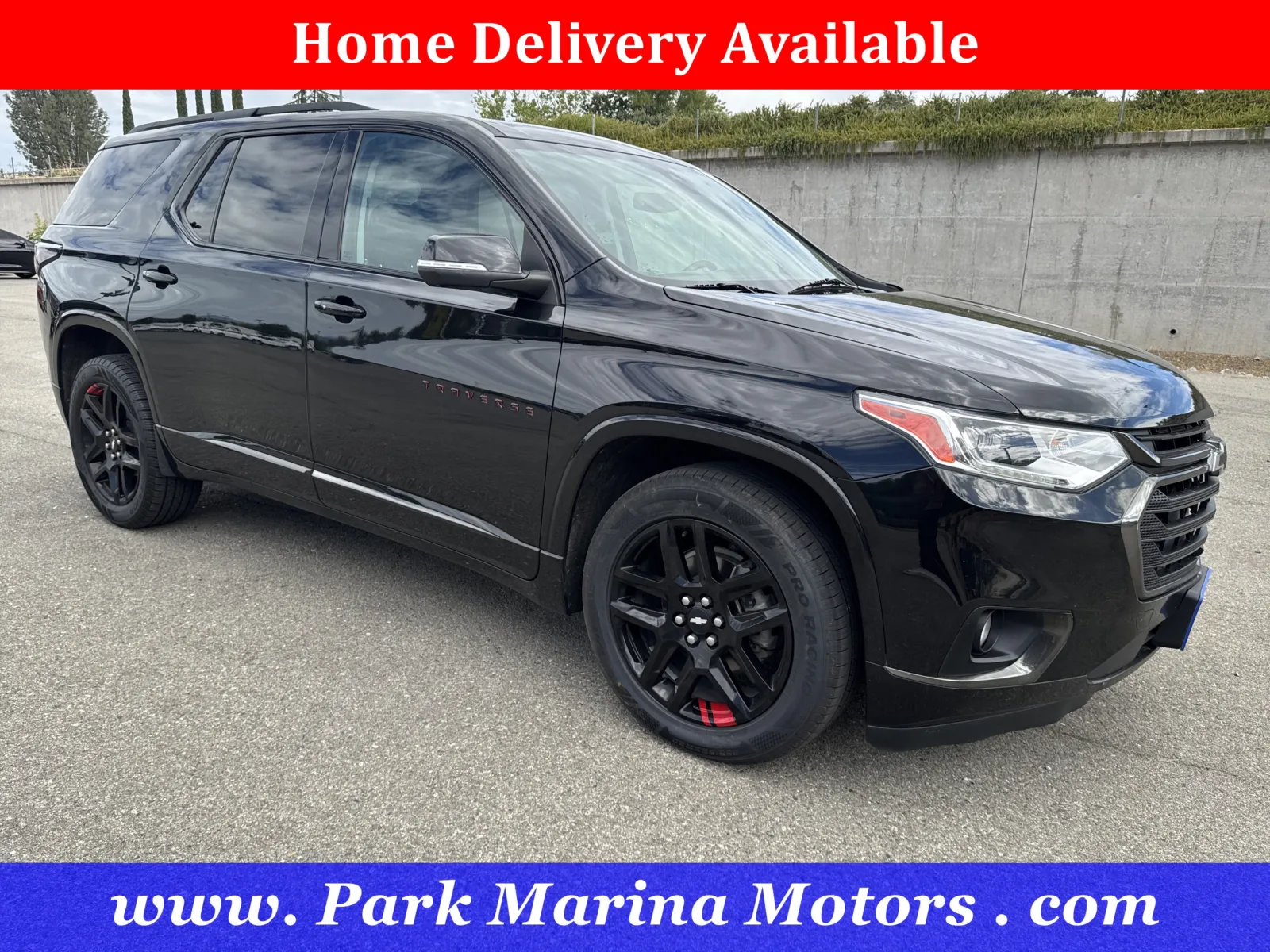 Black 2021 Chevrolet Traverse Premier for sale in Redding, CA