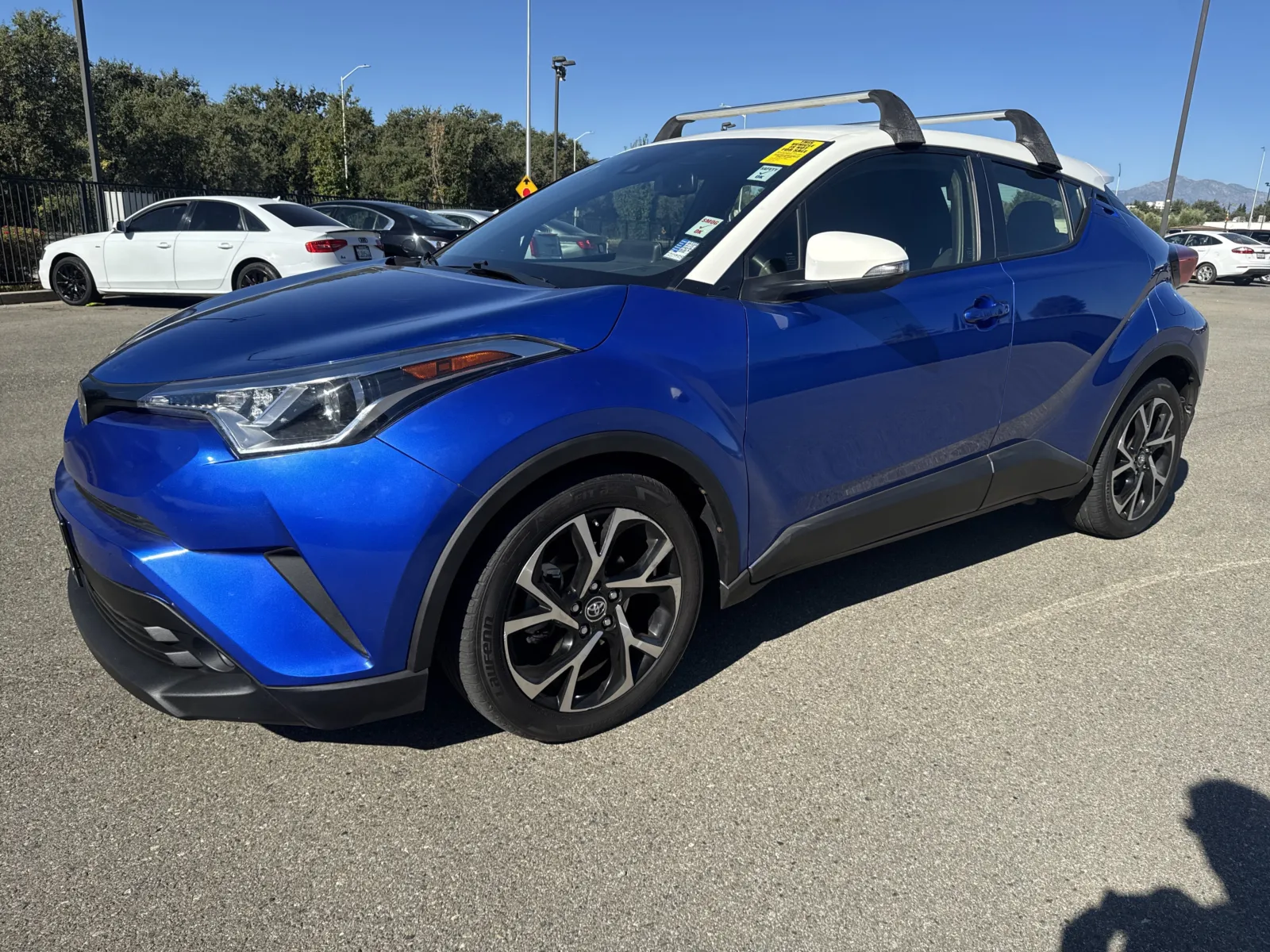 Toyota C-HR photo 3