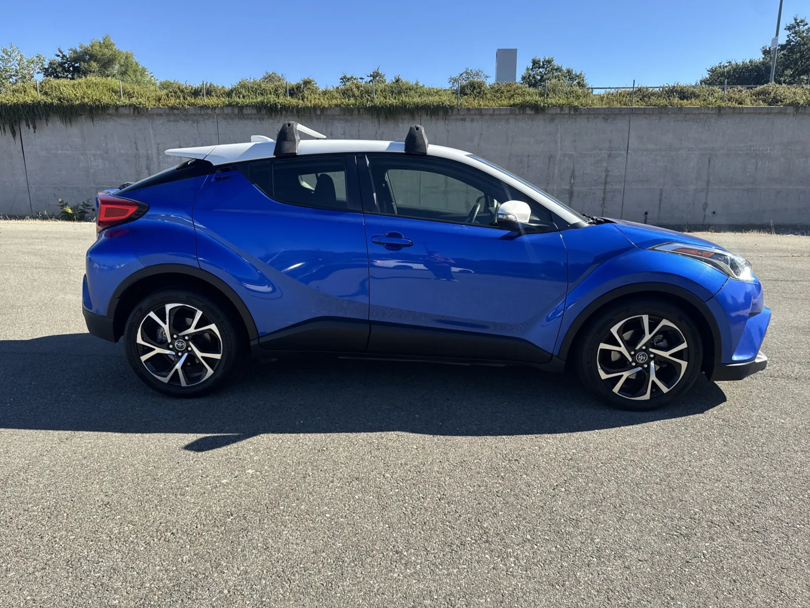 Toyota C-HR photo 8