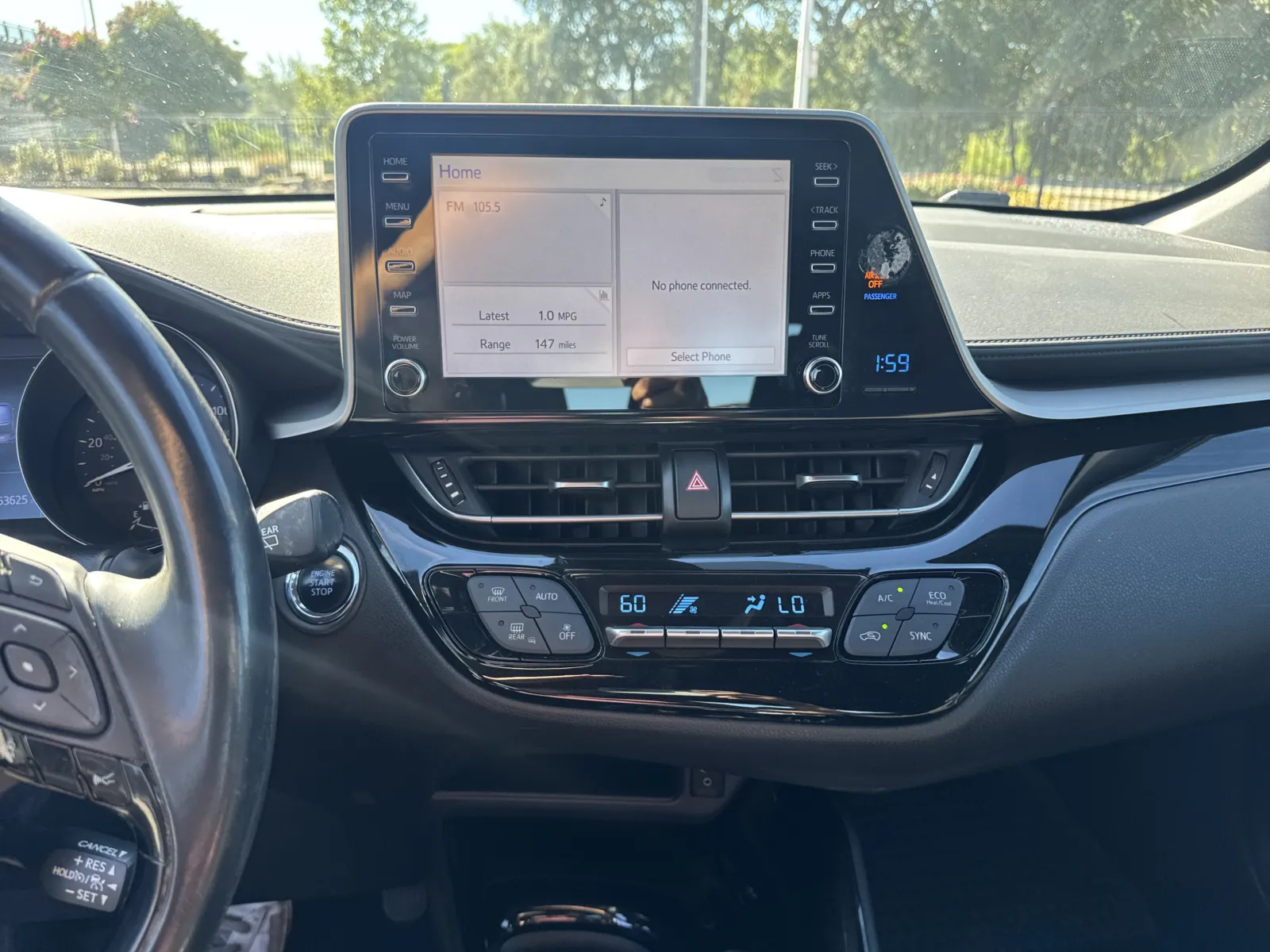 Toyota C-HR photo 21