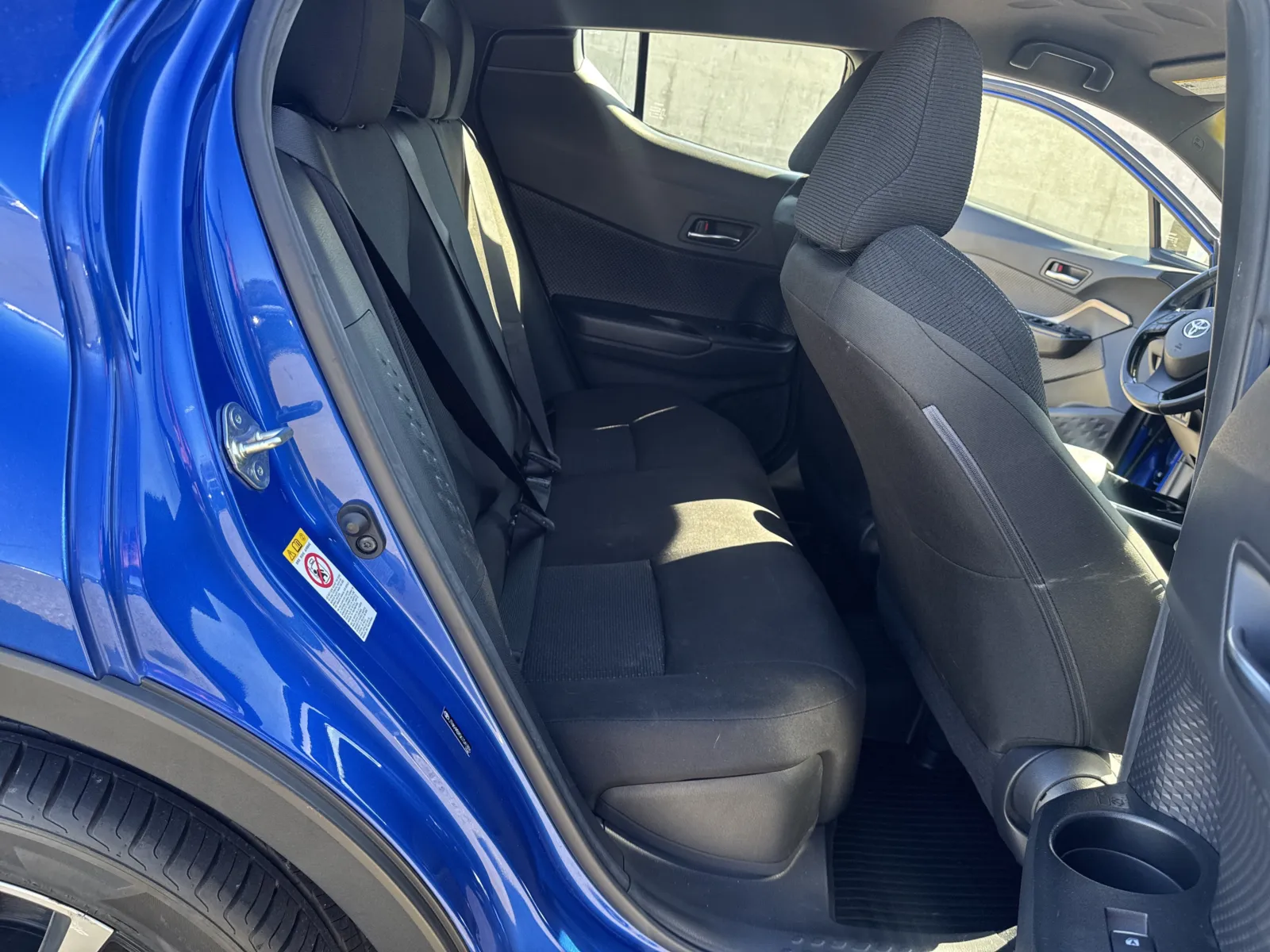 Toyota C-HR photo 13