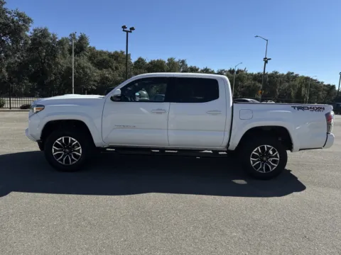 More photos of 2023 Toyota Tacoma TRD Sport at Park Marina Motors, CA