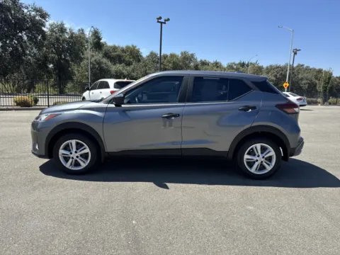 More photos of 2022 Nissan Kicks S at Park Marina Motors, CA