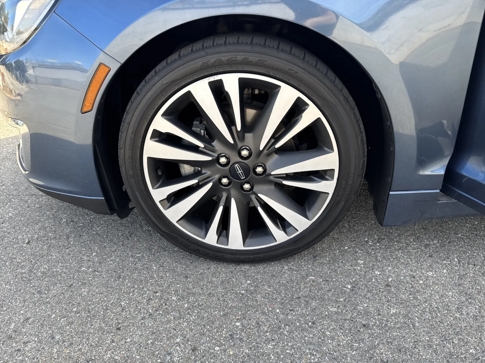 Lincoln MKZ photo 26
