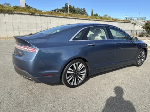 More photos of 2018 Lincoln MKZ Reserve at Park Marina Motors, CA