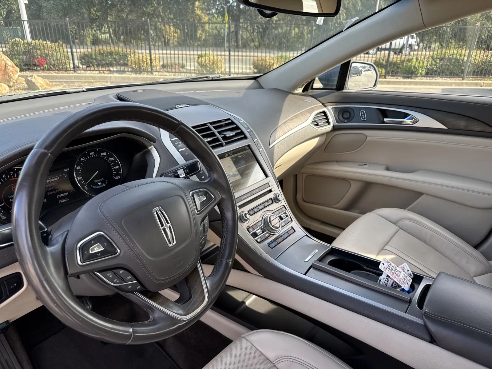 Lincoln MKZ photo 9