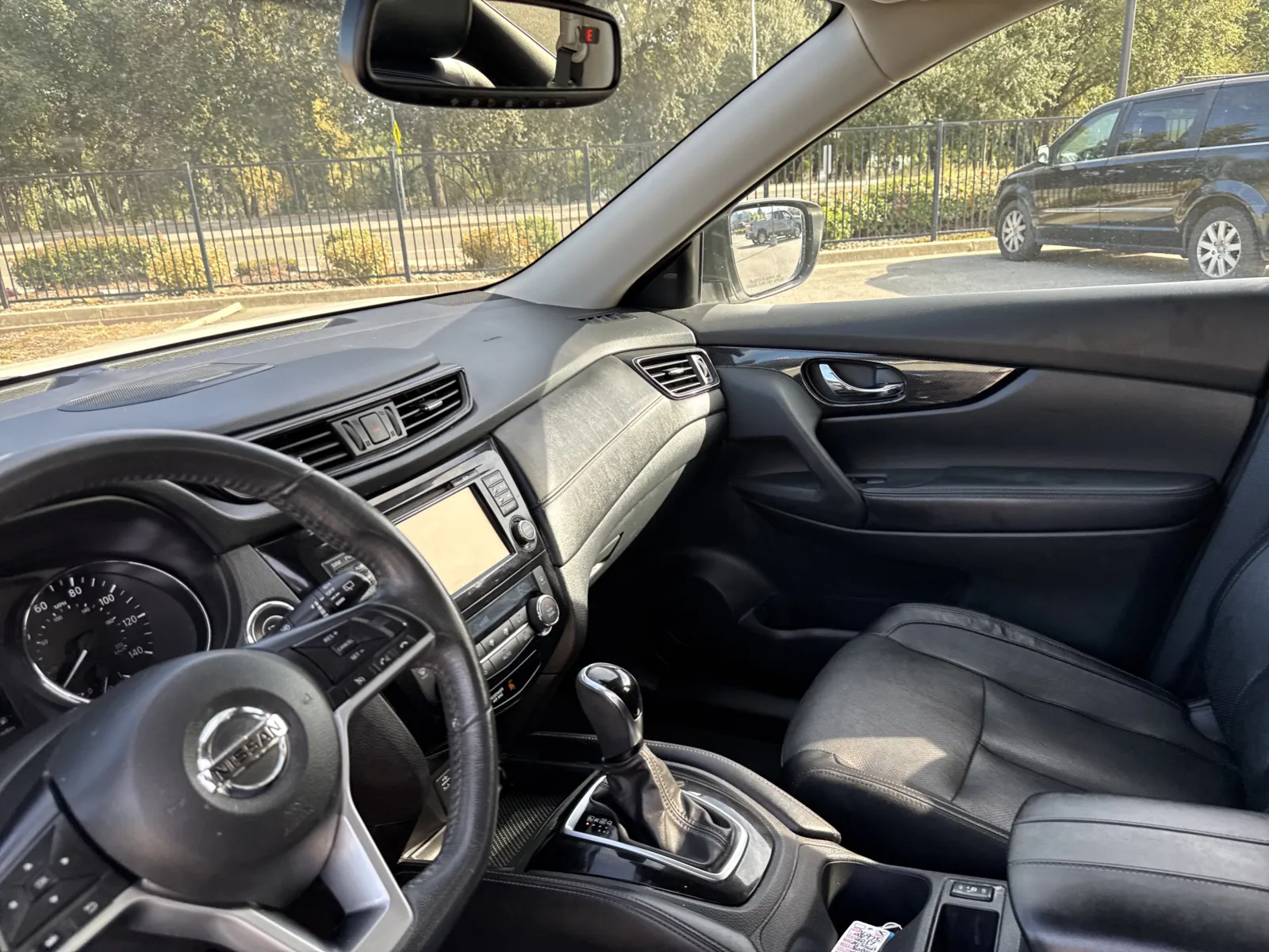 Nissan Rogue photo 9