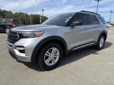 More photos of 2023 Ford Explorer XLT at Park Marina Motors, CA