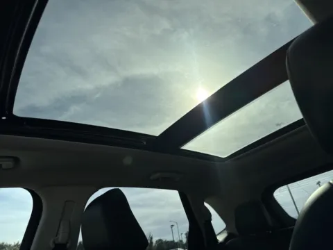 More photos of 2020 Ford Edge at Park Marina Motors, CA