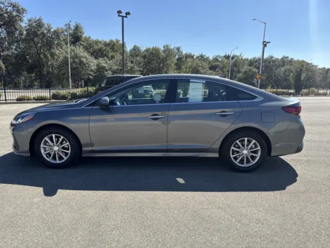 More photos of 2019 Hyundai Sonata SE at Park Marina Motors, CA