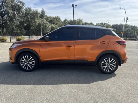 More photos of 2021 Nissan Kicks SV at Park Marina Motors, CA
