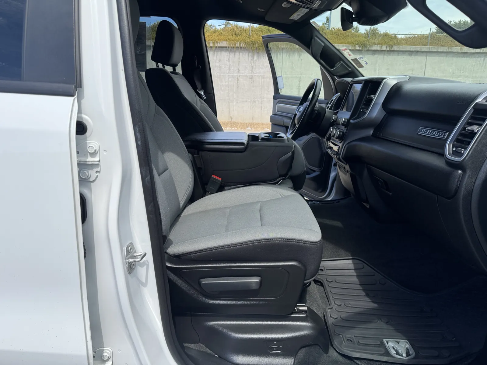 Ram 1500 photo 14