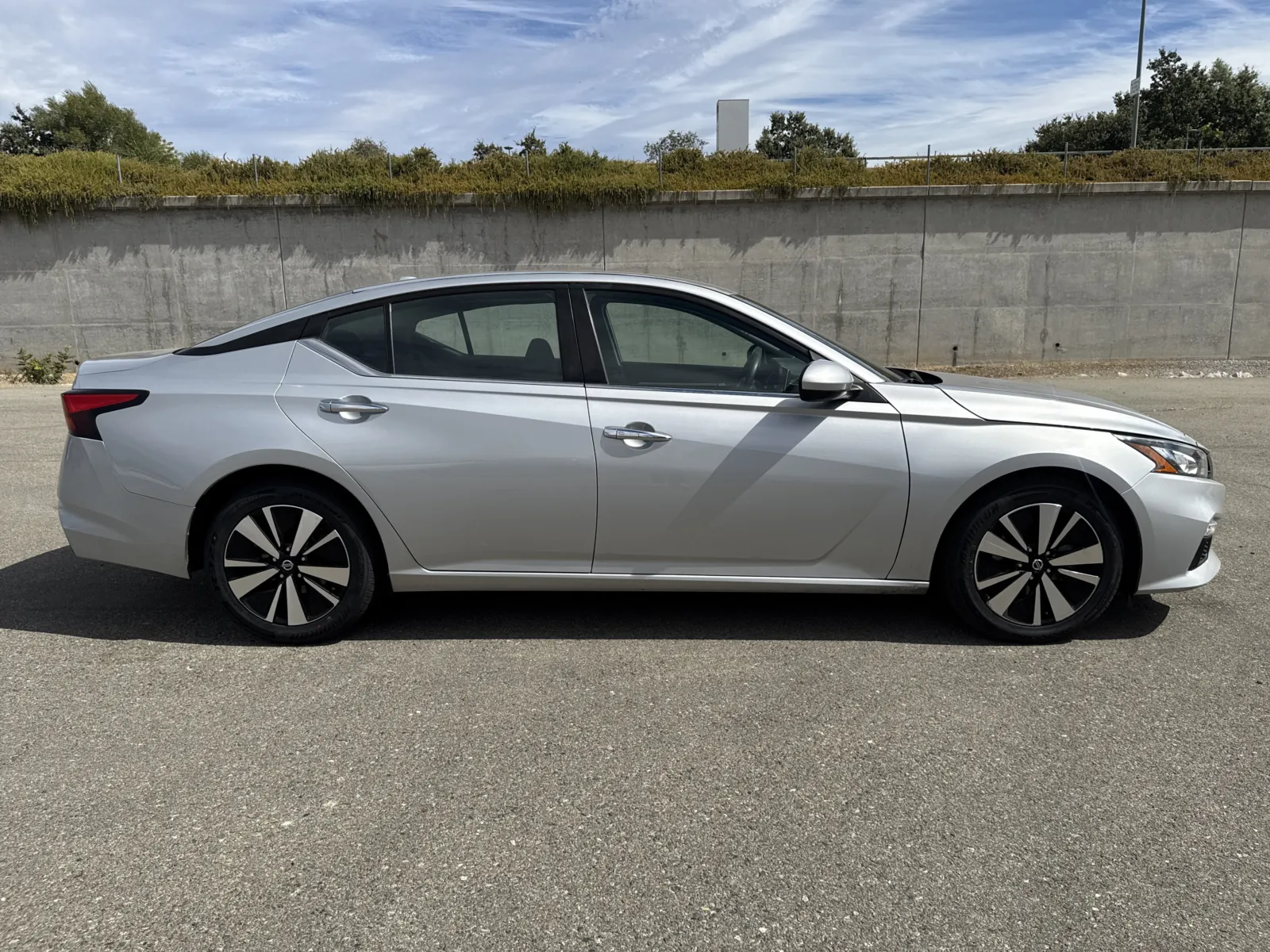 Nissan Altima photo 8