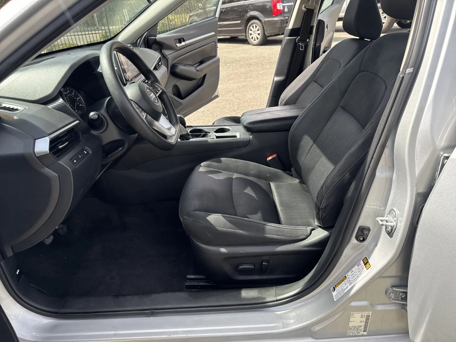 Nissan Altima photo 10