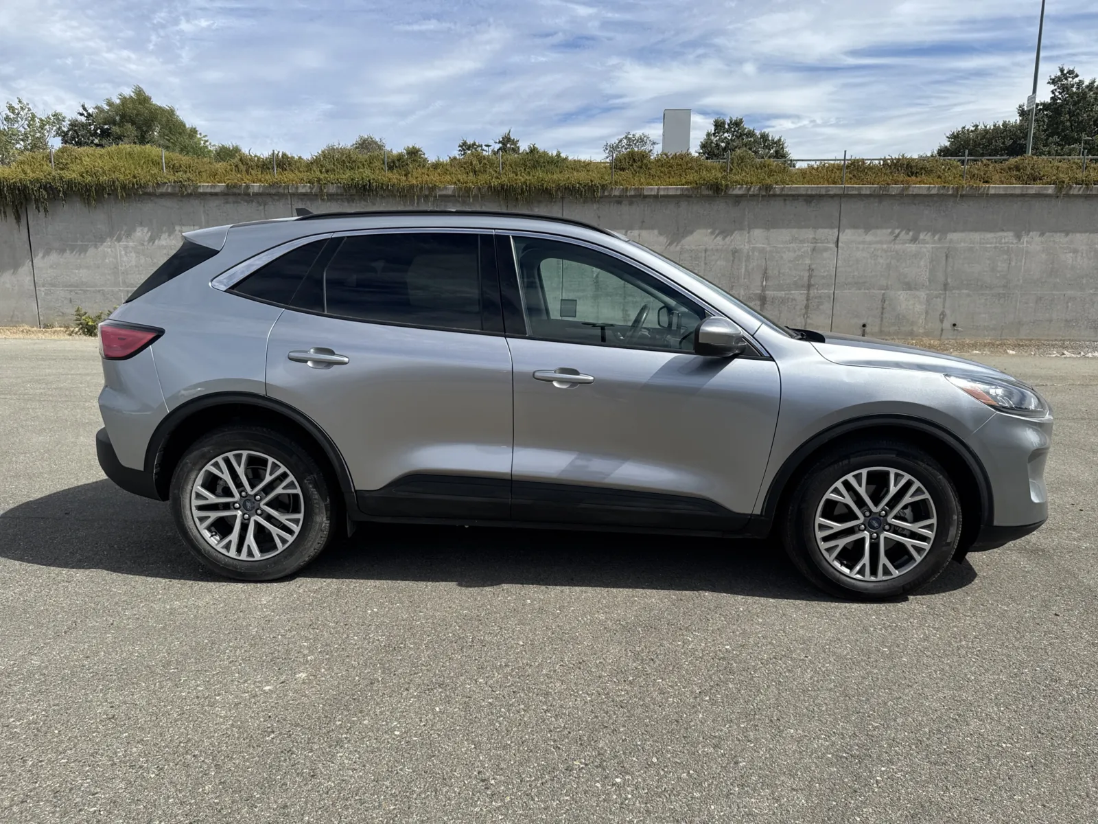 Ford Escape photo 8
