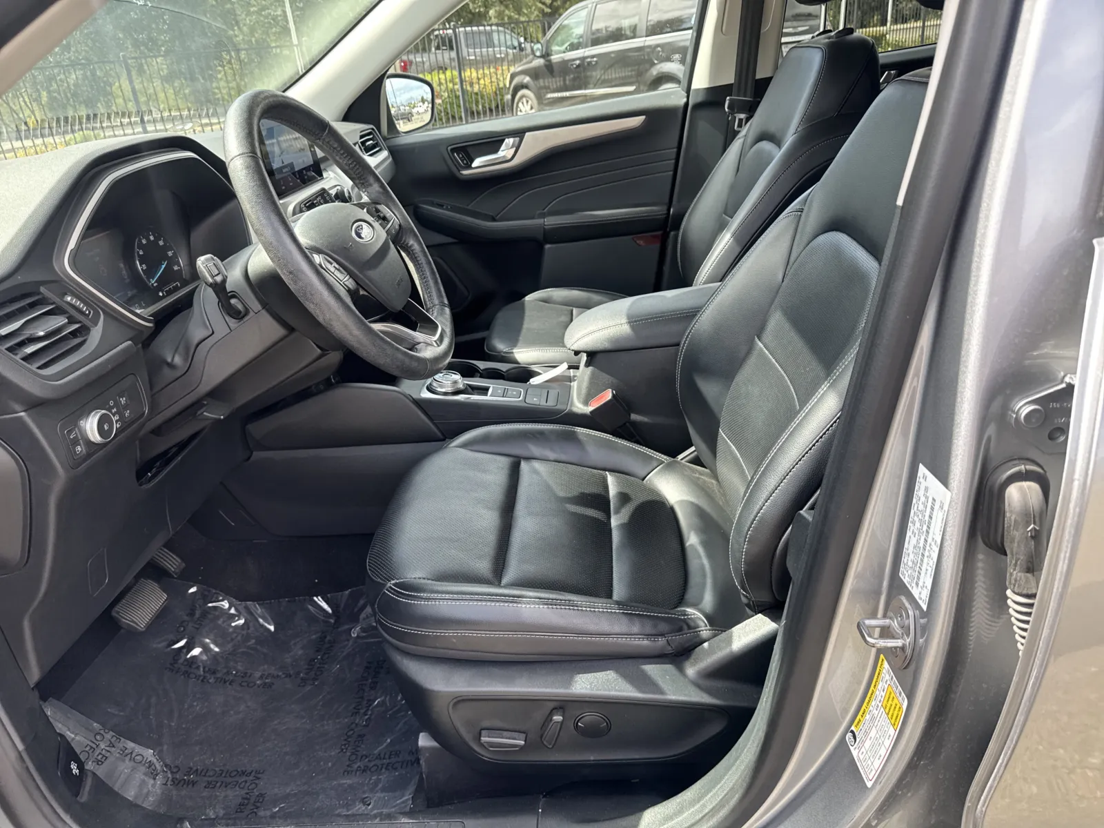Ford Escape photo 10