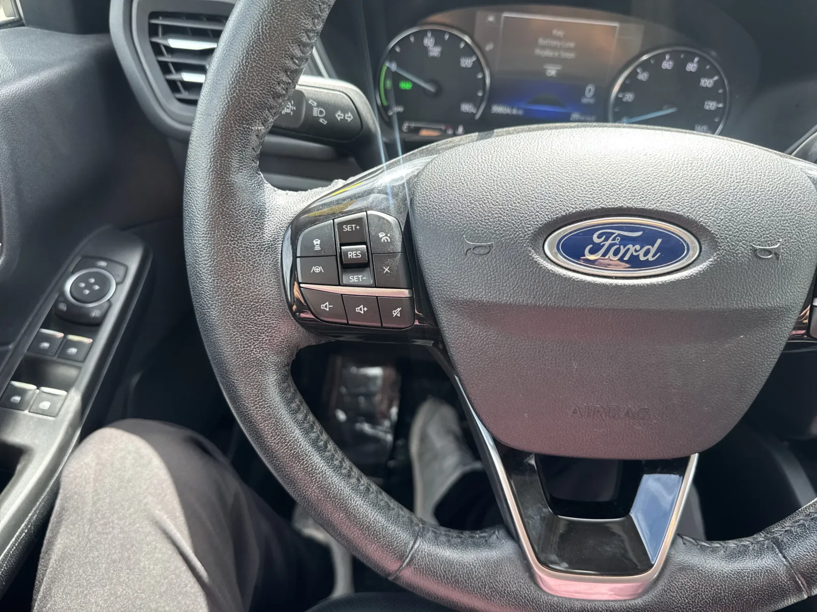 Ford Escape photo 18
