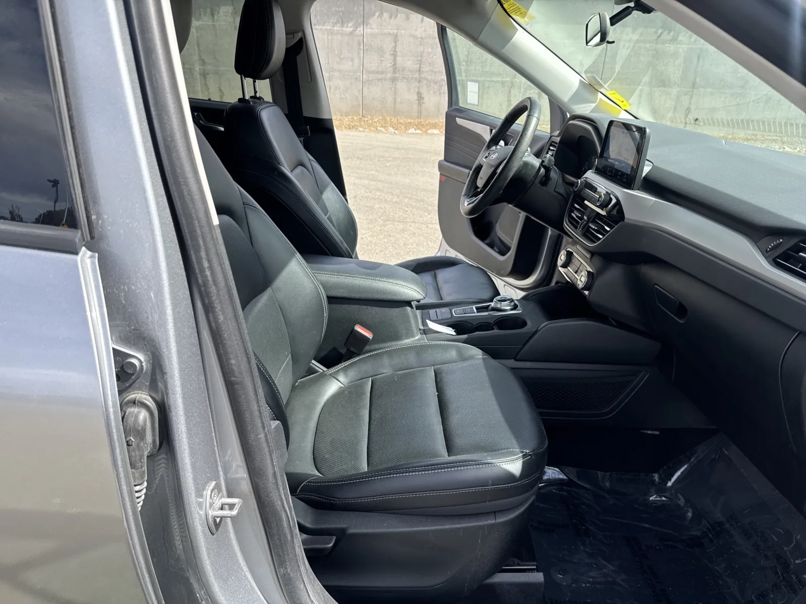 Ford Escape photo 14