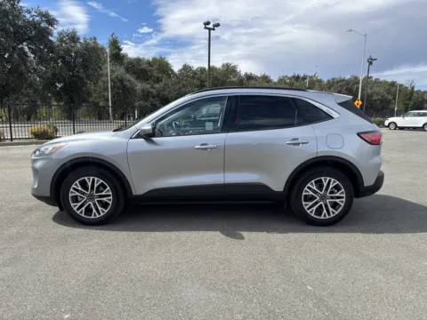 More photos of 2021 Ford Escape SEL Hybrid at Park Marina Motors, CA